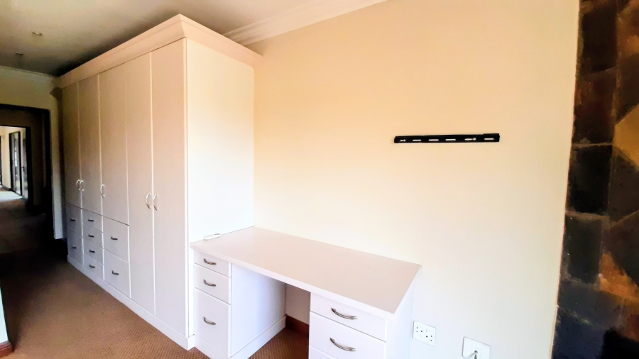 4 Bedroom Property for Sale in Pecanwood Estate North West
